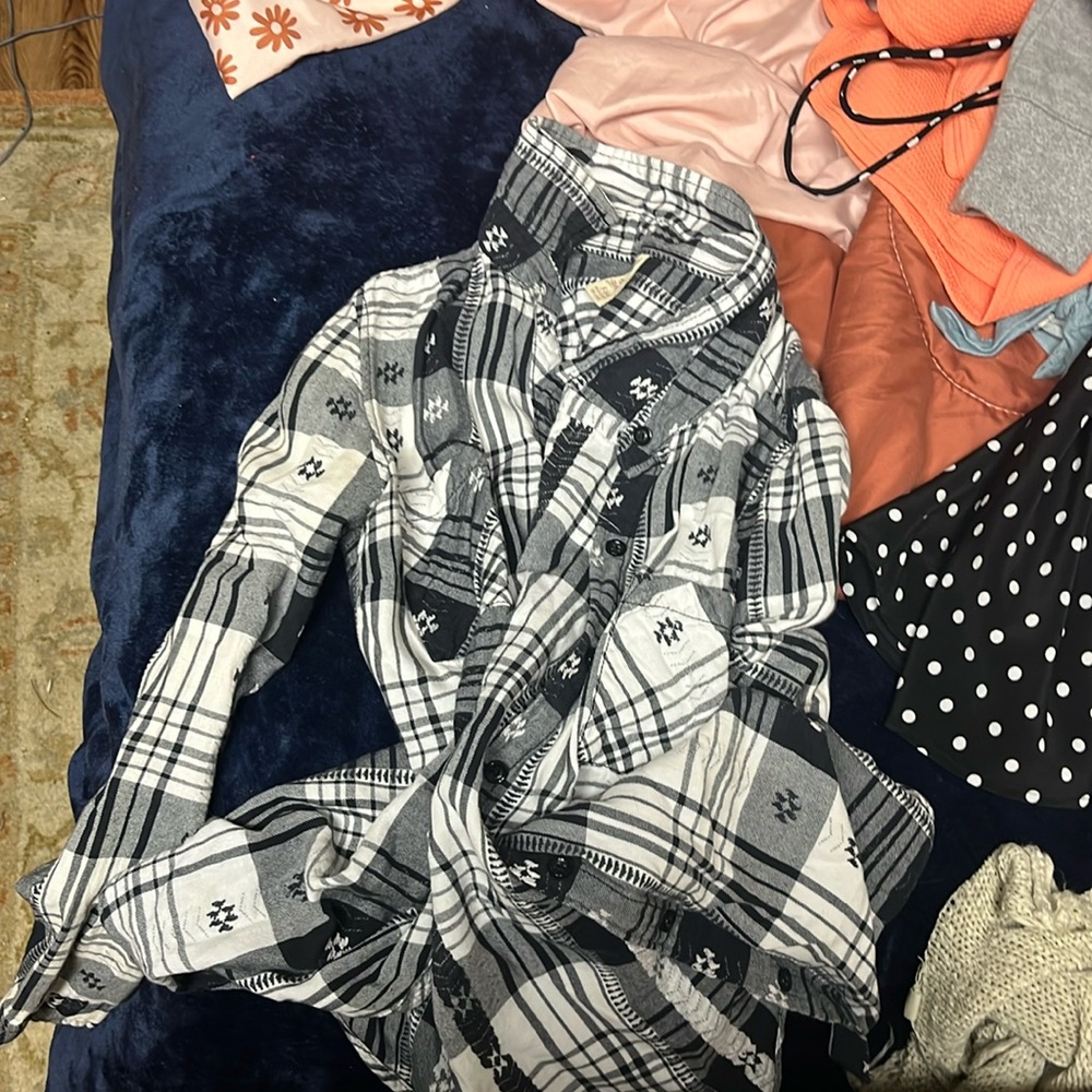 Faded glory size small flannel